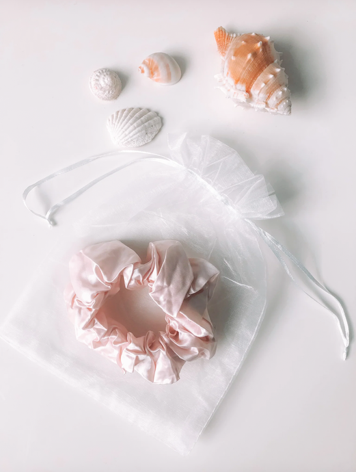 100% Mulberry Silk Scrunchie - Pink - Growing Fond