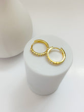 Load image into Gallery viewer, Ines Earrings - 9mm Gold - Growing Fond