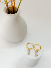 Load image into Gallery viewer, Evelyn Earrings - White - Growing Fond
