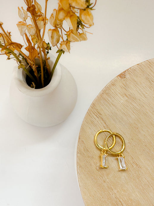 Evelyn Earrings - White - Growing Fond