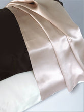 Load image into Gallery viewer, 100% 6A Grade Silk Pillowcases - Queen Size - Growing Fond